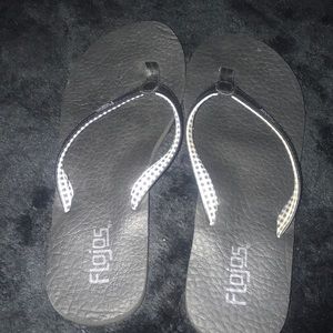 Black flojos sandals